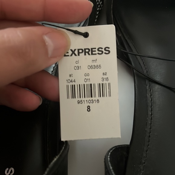 BNWT Express Black and White Aztec Raffia Dorsay Flats - Picture 7 of 7